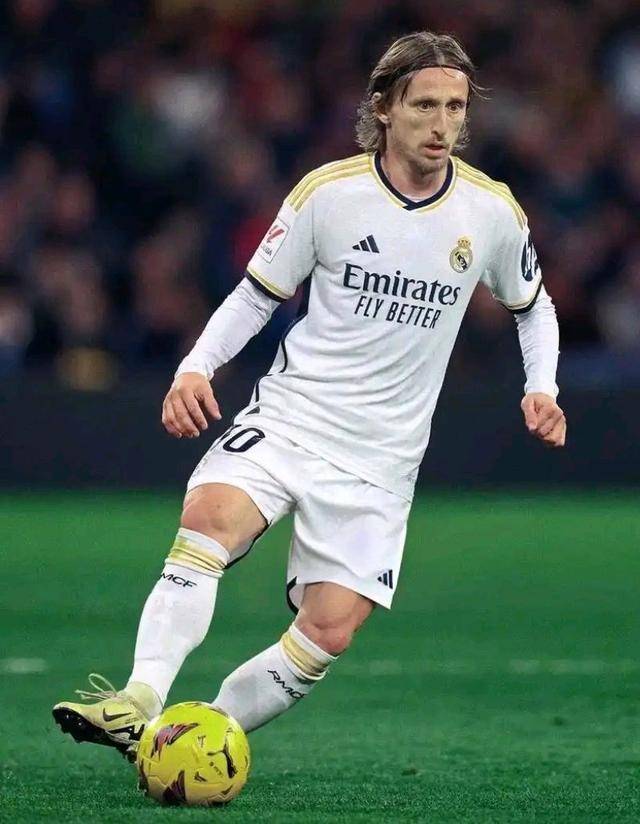 葡媒：葡足协准备为C罗的红牌上诉，确保C罗能参加世界杯首战