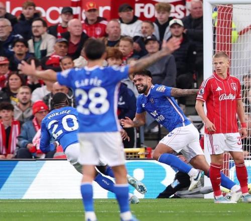 三连败！利物浦1-4埃因霍温Liverpool 1-4 PSV 🥶