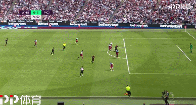 官方：罗马主帅加斯佩里尼当选意甲10月最佳主帅