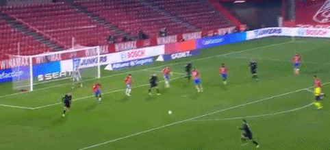 CBA球队战术分析：深圳队防守策略,