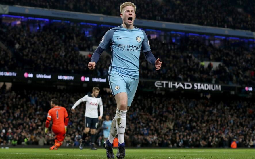 足球中超球队旅程曝光，航班延误引不满